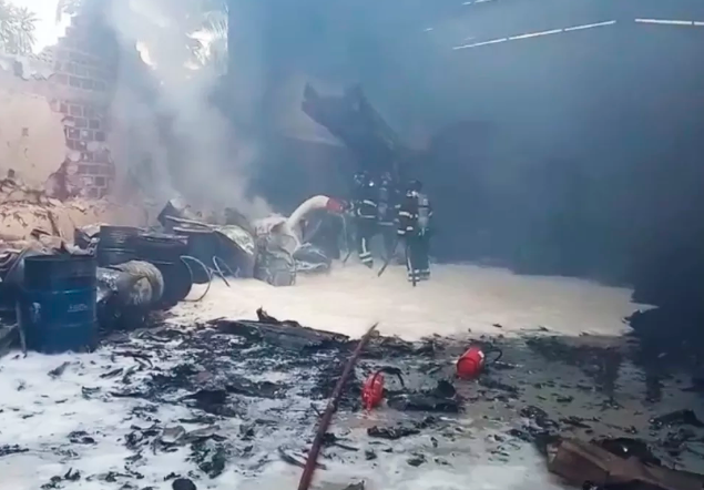 Galpão de empresa é atingido por incêndio em Simões Filho — Foto: Divulgação/Corpo de Bombeiros